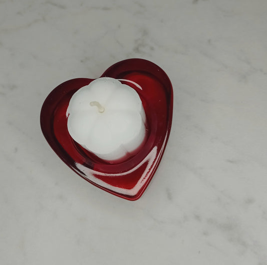Red Heart candle holder